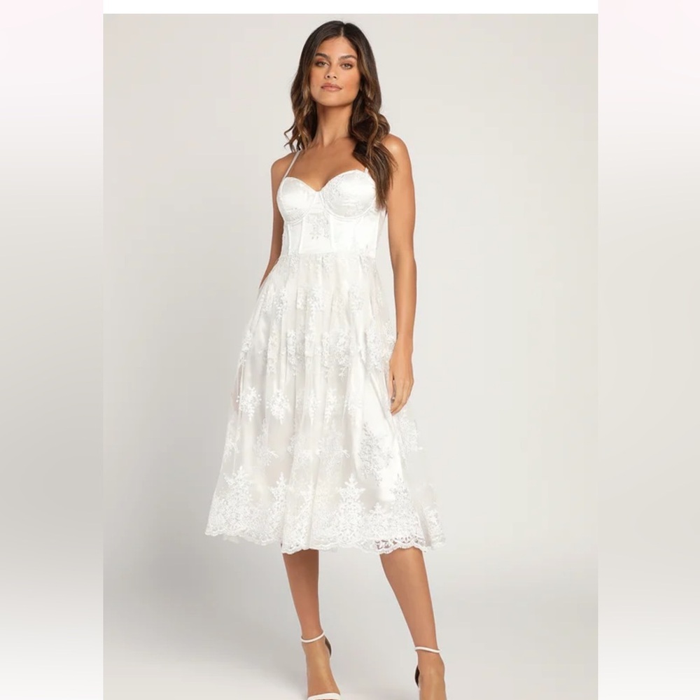 NWT White Lace Bustier Midi Dress
Lulus